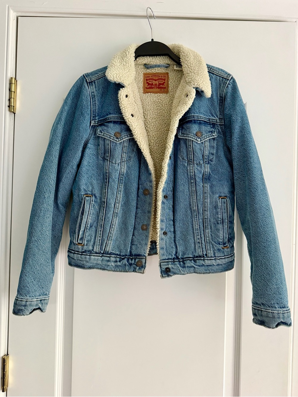 Levi's Sherpa Cropped Denim Jacket